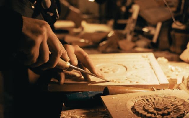 The Secrets of Carved Woodwork — photo 3
